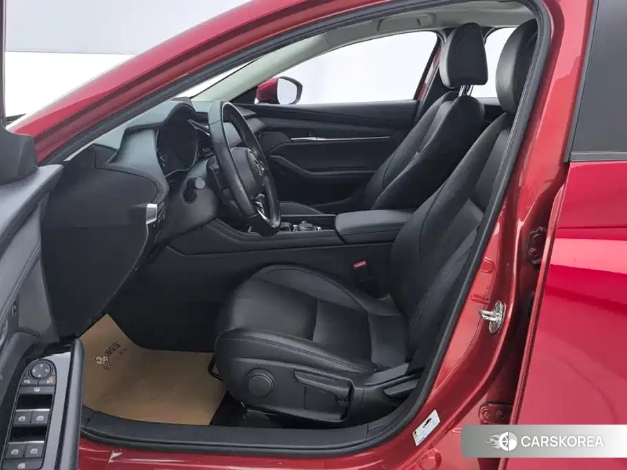 Mazda 3 id 4583790 из Китая 14