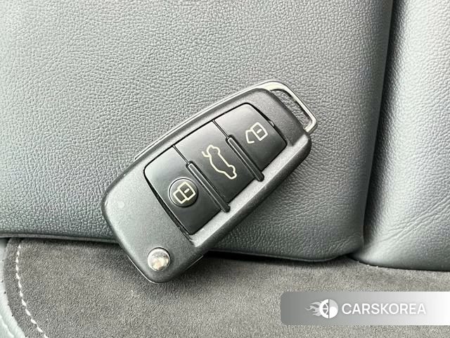 Audi Q3 Sportback id 4260686 из Китая 26