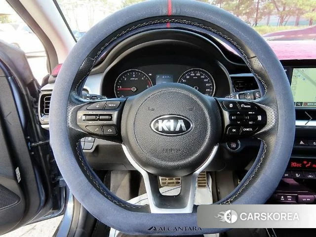 Kia Stonic id 3845324 из Кореи 16