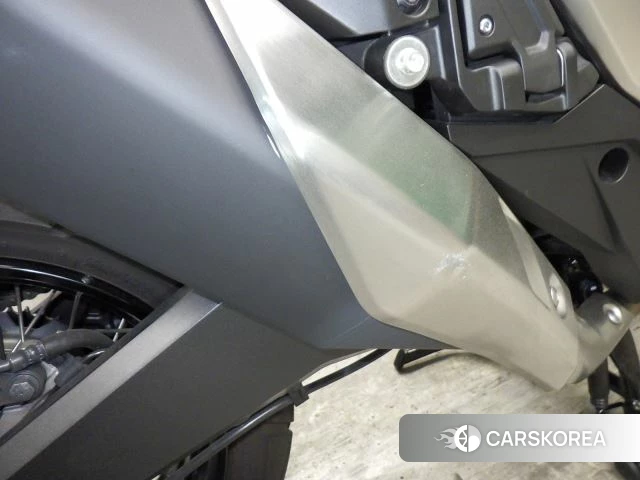 Honda X-ADV 750 id 3950001 из Японии 32