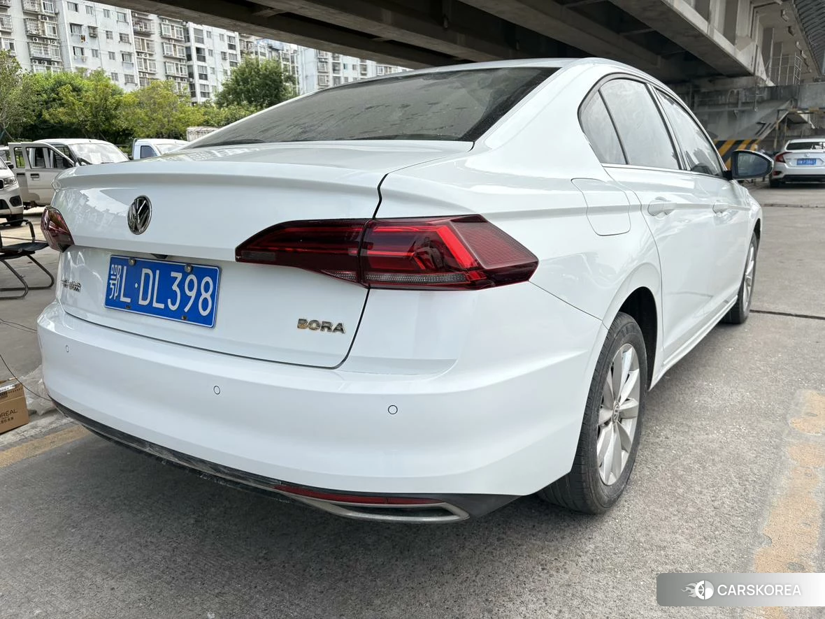 Volkswagen Bora id 4440601 из Китая 8