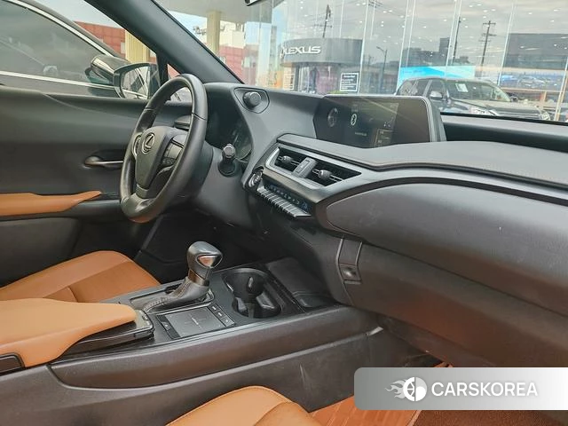 Lexus UX id 4261866 из Китая 16
