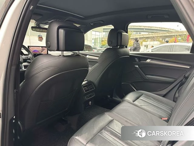Audi Q5L id 4314530 из Китая 8