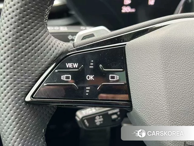 Audi Q5L id 4236167 из Китая 27
