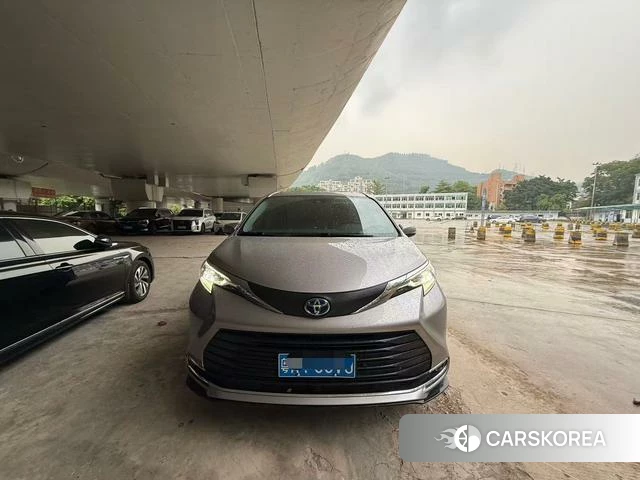 Toyota Saina id 4278233 из Китая 8