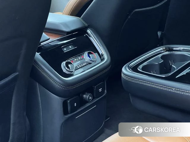 Lincoln Navigator id 4208119 из Китая 33