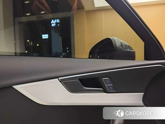 Audi A4L id 4365641 из Китая 33