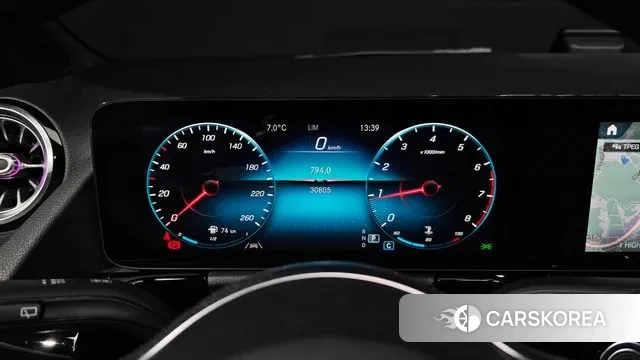 Mercedes-Benz GLA - Class H247 id 3556755 из Кореи 18