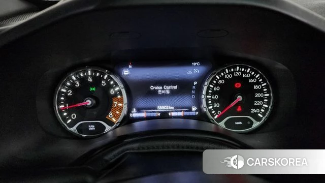 Jeep Renegade id 4244835 из Кореи 32
