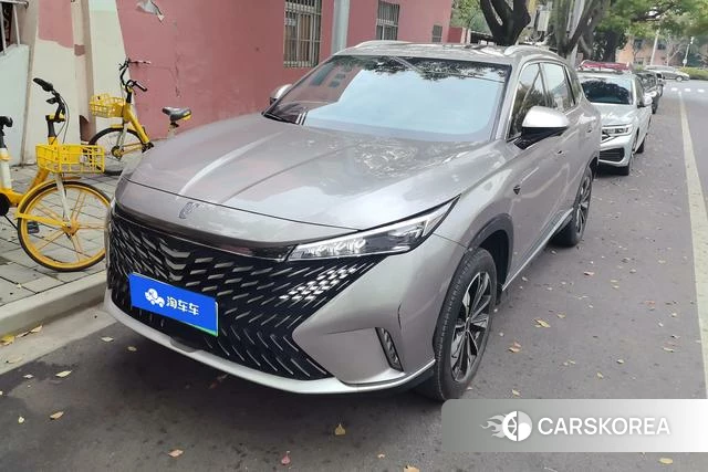 Roewe eRX5 id 4242571 из Китая 15