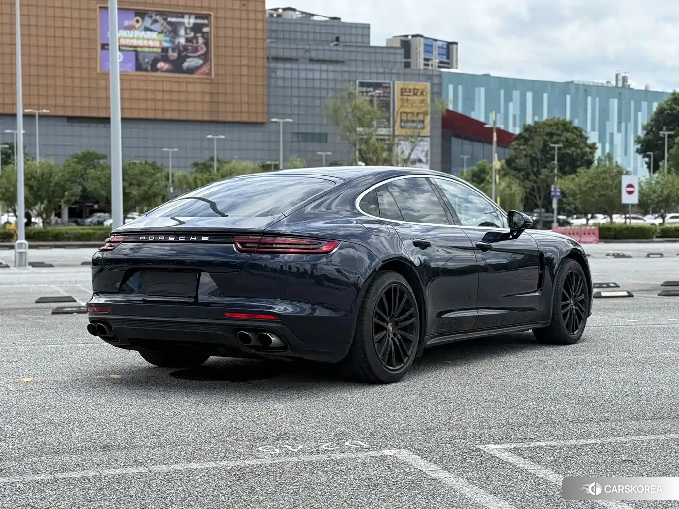 Porsche Panamera id 4565432 из Китая 16