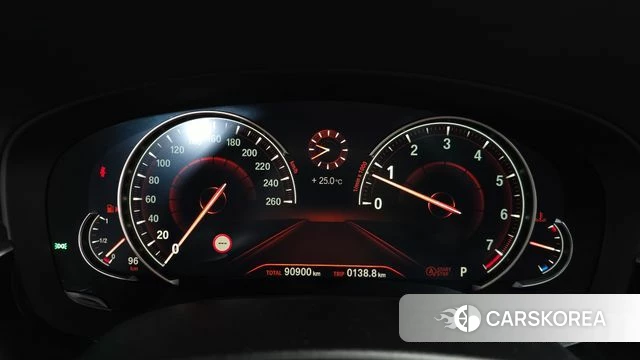 BMW 5 Series (G30) id 4411432 из Кореи 18