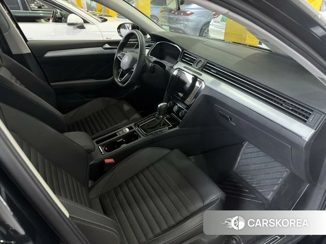 Volkswagen Magotan id 4336231 из Китая 8