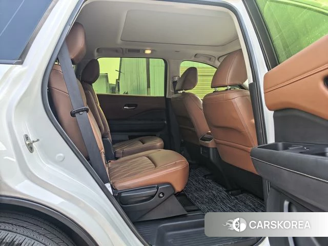 Nissan Exploring the land id 4275741 из Китая 12