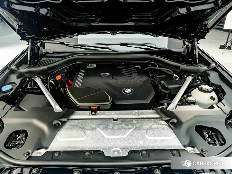 BMW X4 id 4622731 из Китая 26