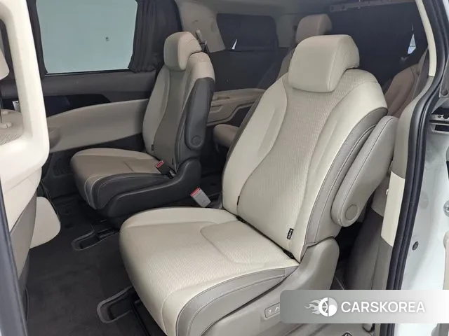 Kia The New Carnival 4th Generation id 3555089 из Кореи 18