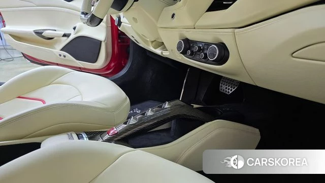 Ferrari 488 GTB id 4334181 из Кореи 8
