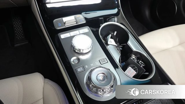 Genesis GV70 id 3837931 из Кореи 18