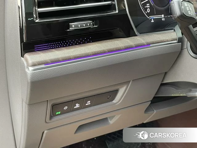 Volkswagen Touareg id 4258632 из Китая 33