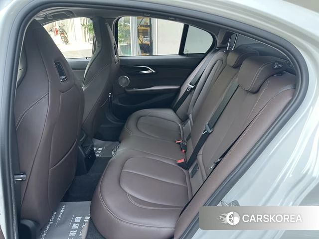 BMW 1 series id 4227862 из Китая 20