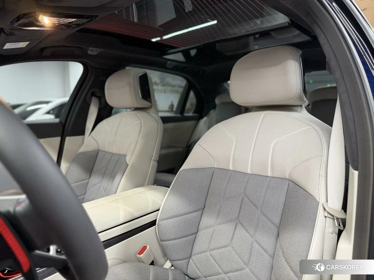 BMW 7 series PHEV id 4486409 из Китая 12