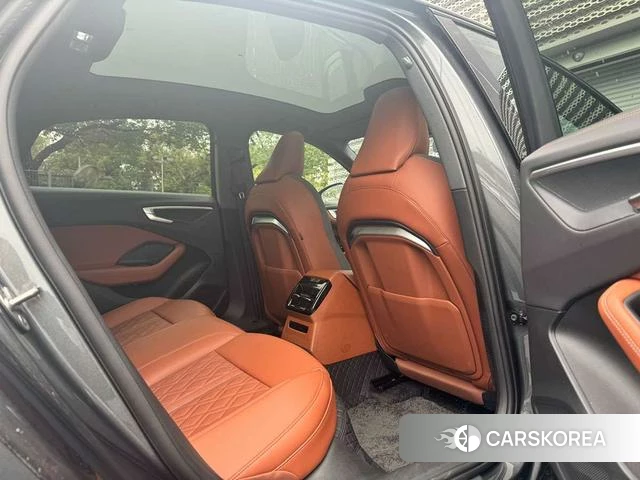 Audi A5L id 4272813 из Китая 13