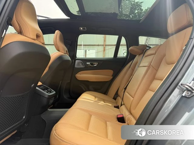 Volvo V60 Cross-Country 2nd Generation id 4310558 из Кореи 18