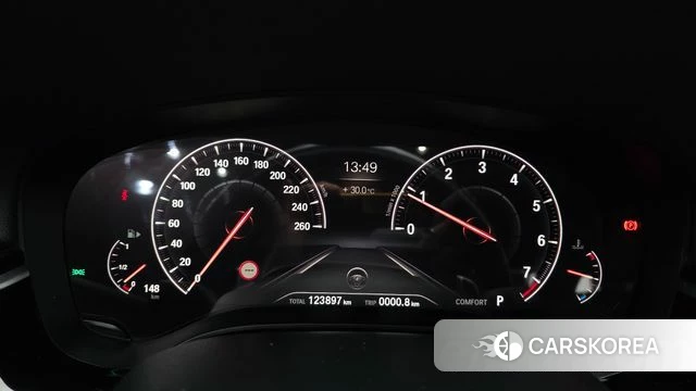 BMW 5 Series (G30) id 4689181 из Кореи 31