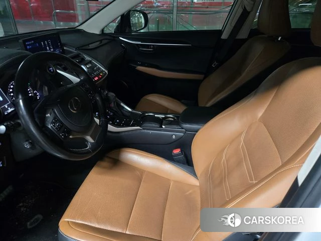 Lexus NX300h id 4293799 из Кореи 16