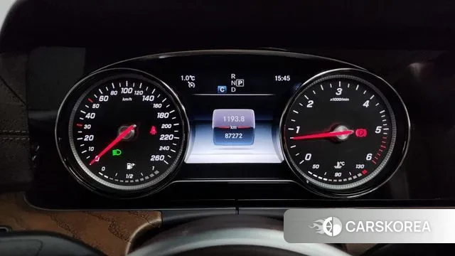 Mercedes-Benz E-Class W213 id 3616929 из Кореи 18