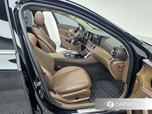 Mercedes-Benz E-Class W213 id 4482858 из Кореи 18