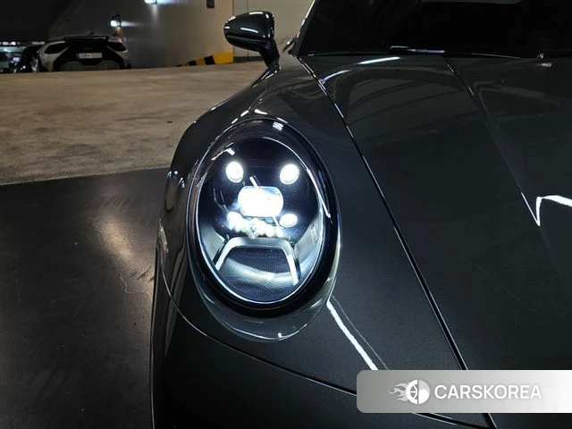 Porsche 911(992) id 4528340 из Кореи 18