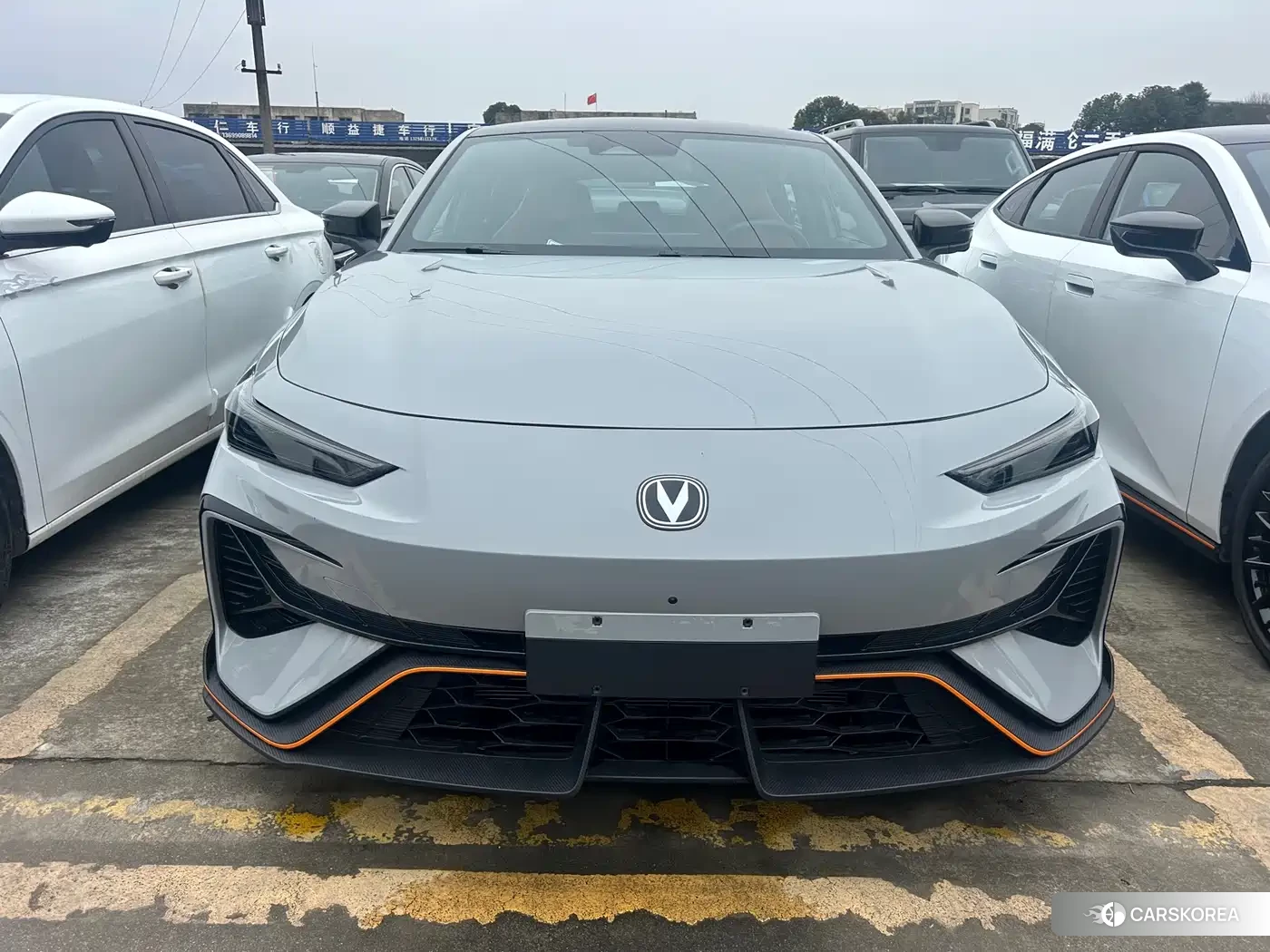 Chang'an Changan UNI-V id 4538710 из Китая 13