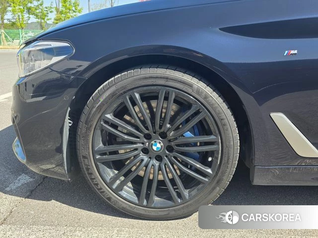 BMW 5 Series (G30) id 4203965 из Кореи 13