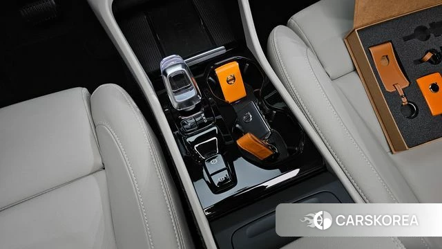 Volvo XC40 id 3909451 из Кореи 18