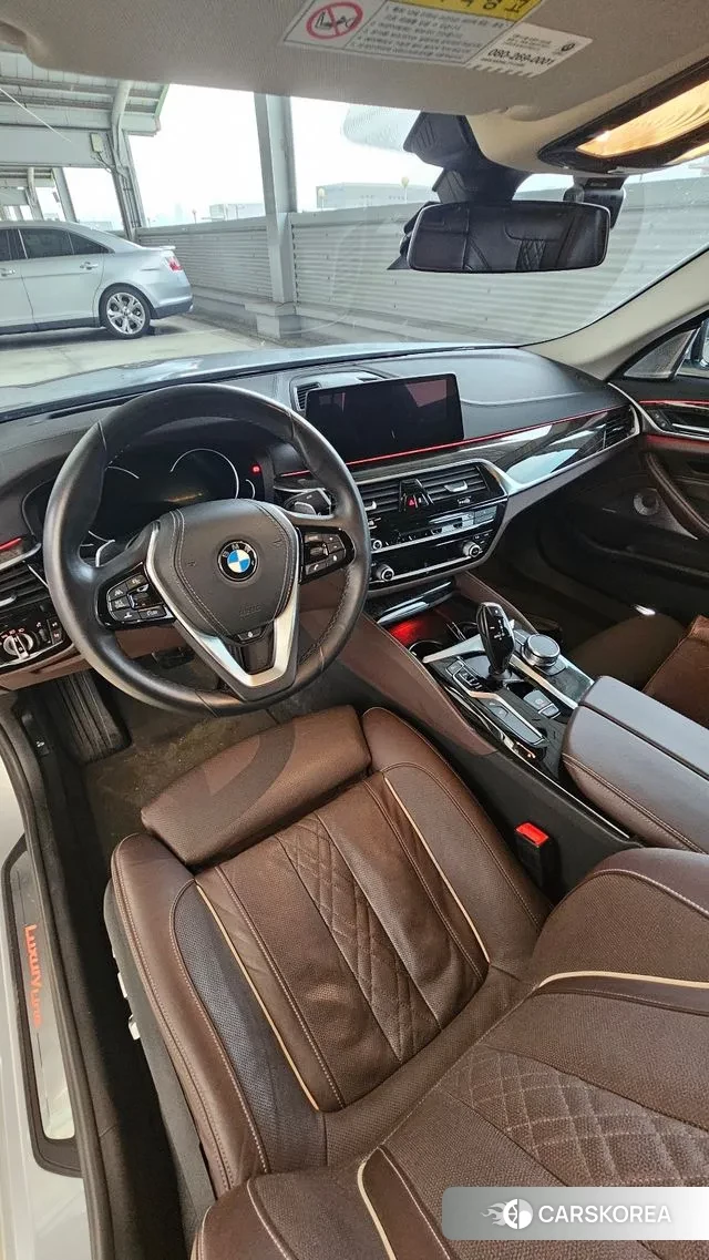 BMW 5 Series (G30) id 3362918 из Кореи 8