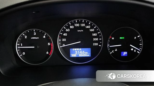 Hyundai The New Grand Starex id 4865375 из Кореи 18