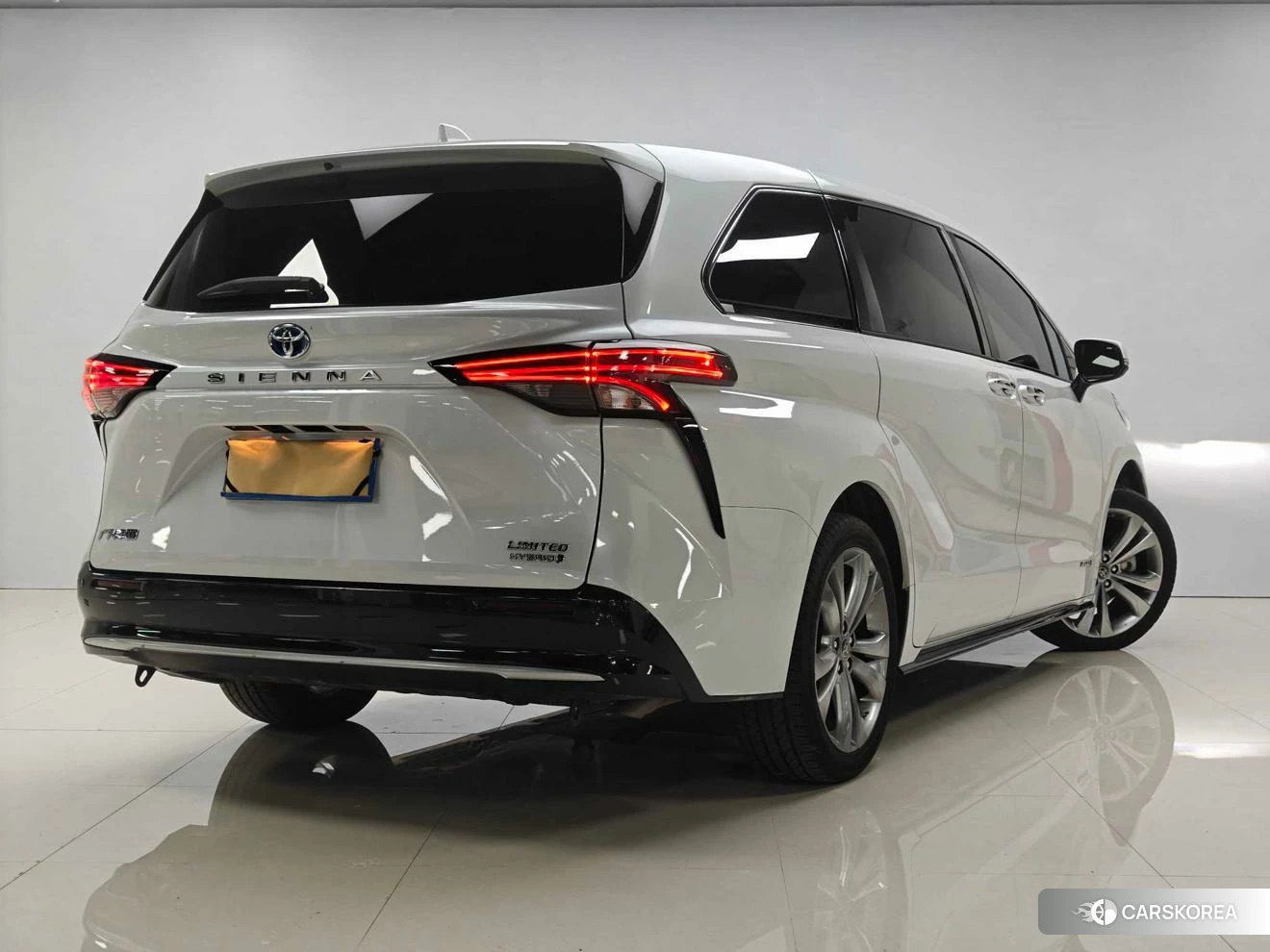 Toyota Saina id 4486604 из Китая 22