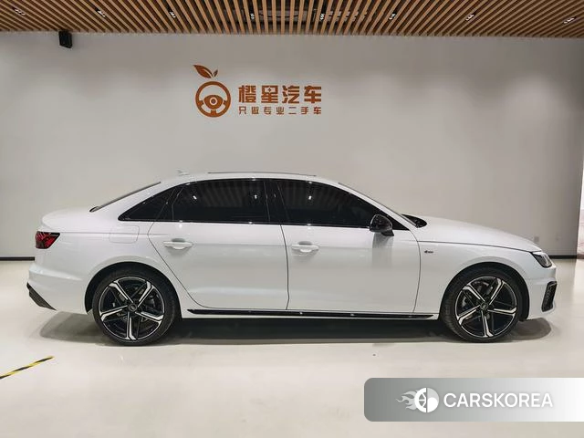 Audi A4L id 4380656 из Китая 13