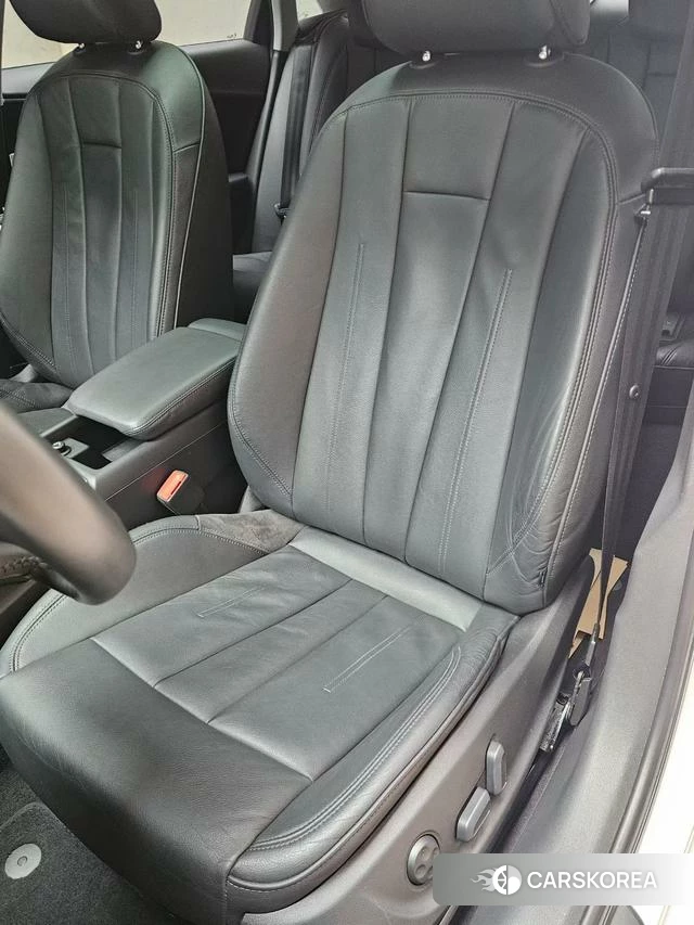 Audi A4L id 4236545 из Китая 8