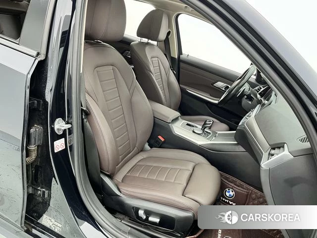 BMW 3 series id 4393145 из Китая 26