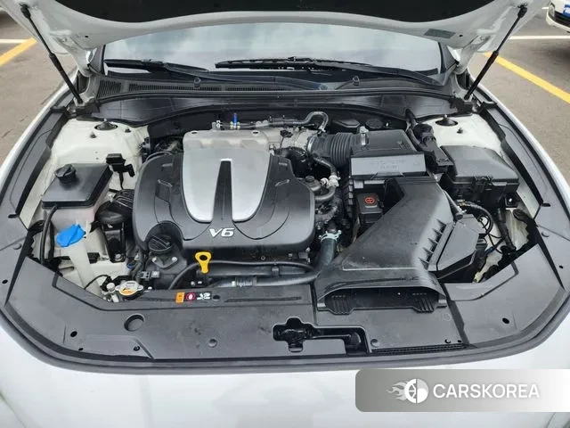 Hyundai Grandeur IG id 3176942 из Кореи 18