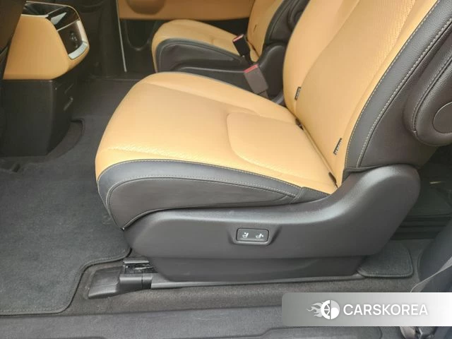 Kia Carnival 4th generation id 4280955 из Кореи 16