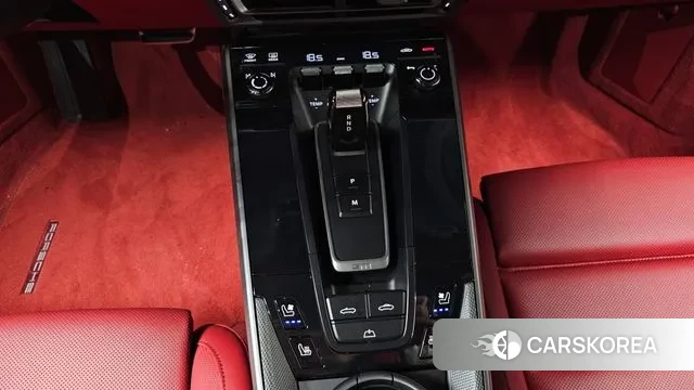 Porsche 911(992) id 3120088 из Кореи 18