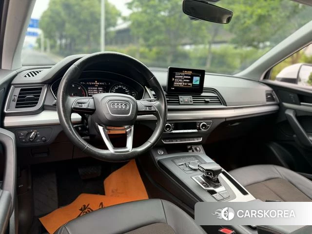 Audi Q5L id 4348340 из Китая 8