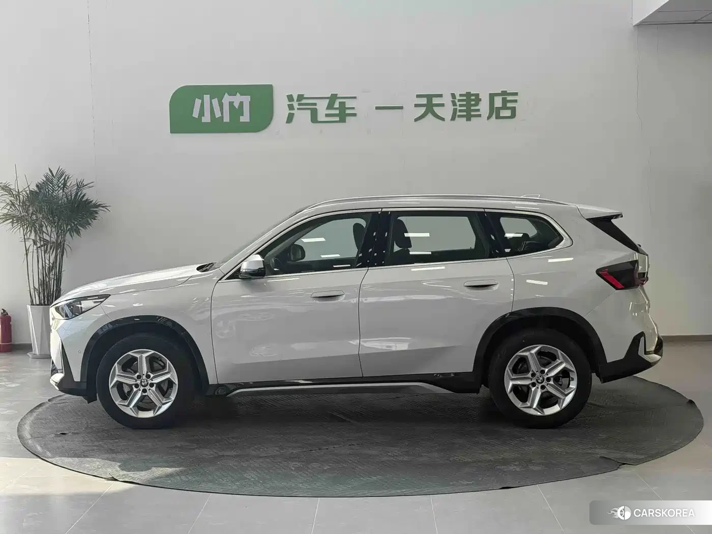 BMW X1 id 4669240 из Китая 19