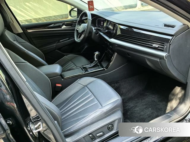 Volkswagen Passat id 4307290 из Китая 10