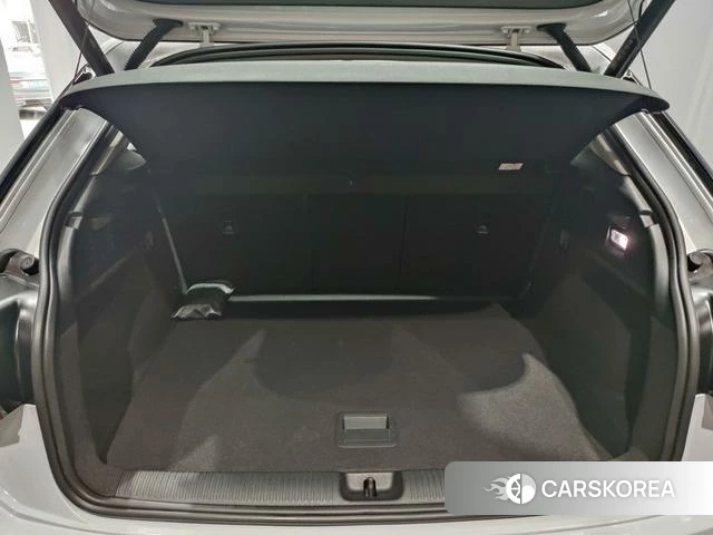Audi Q2L id 4276683 из Китая 28