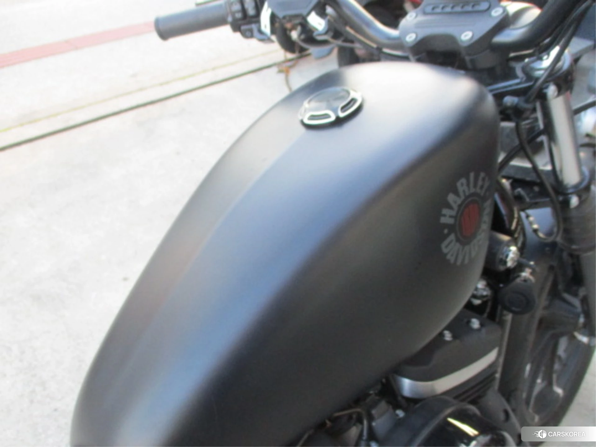 Harley-Davidson Sportster XL883N id 3946616 из Японии 15