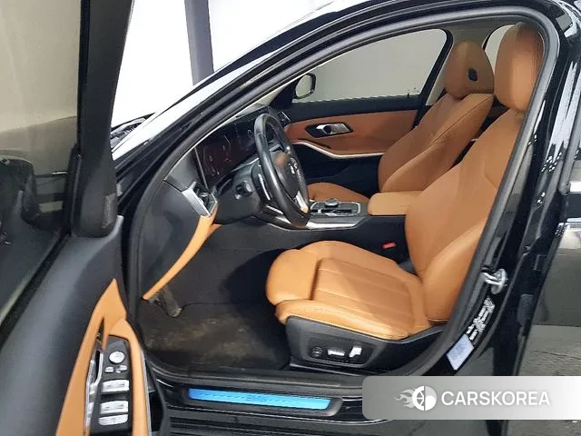 BMW 3 Series (G20) id 3523855 из Кореи 8